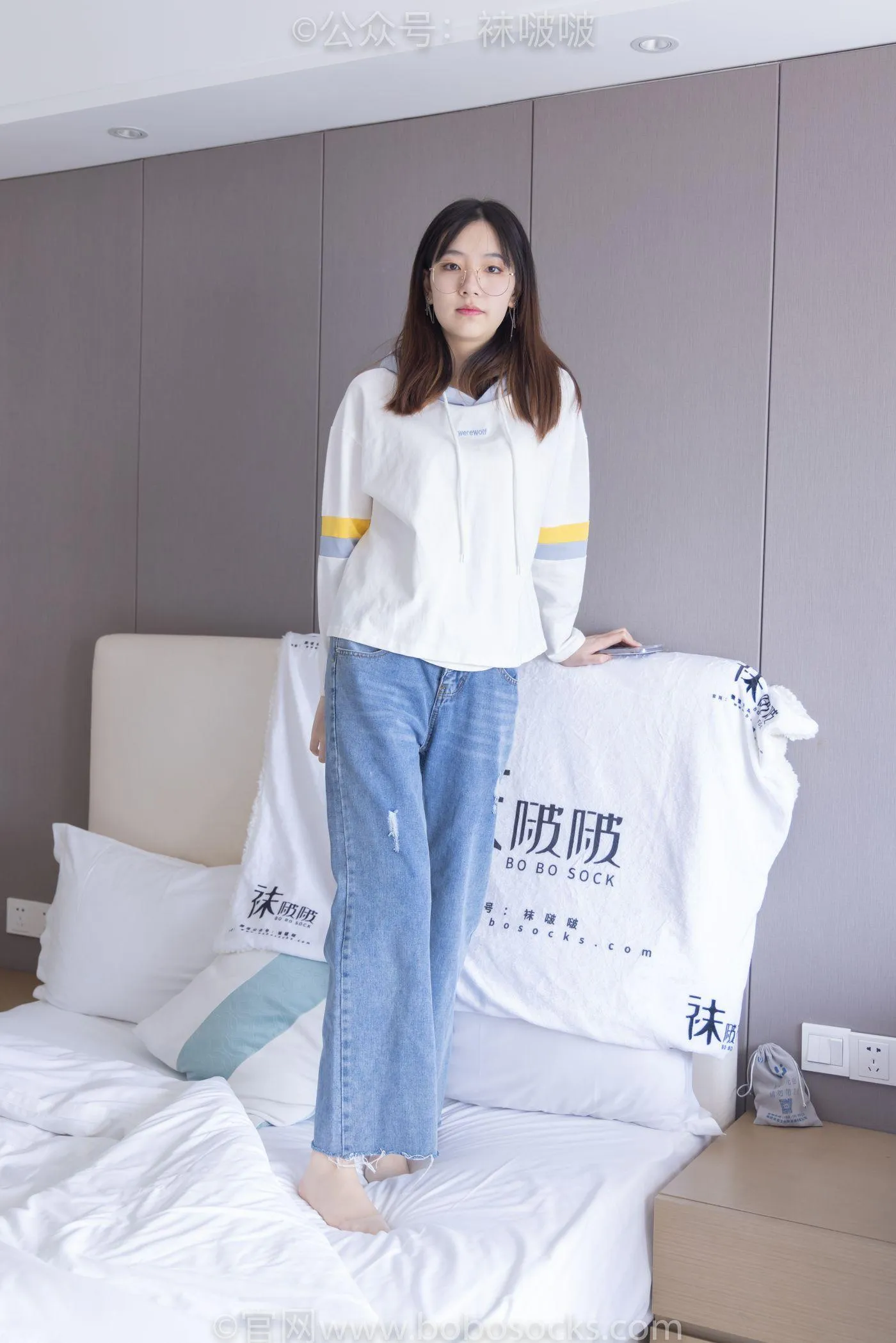 [BoBoSocks袜啵啵]NO.080 小甜豆-帆布鞋、白棉袜、肉丝（花絮版） [140P]插图5